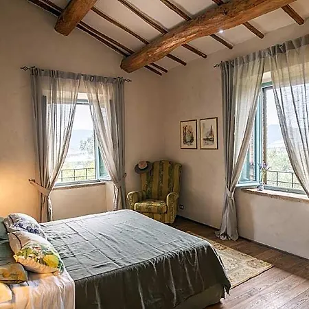 A Luxury Country On The Board Of Umbria And Tuscany With Air Condition 2* Magione