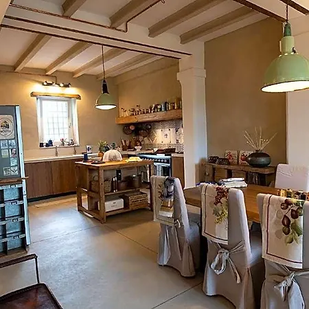 A Luxury Country On The Board Of Umbria And Tuscany With Air Condition
